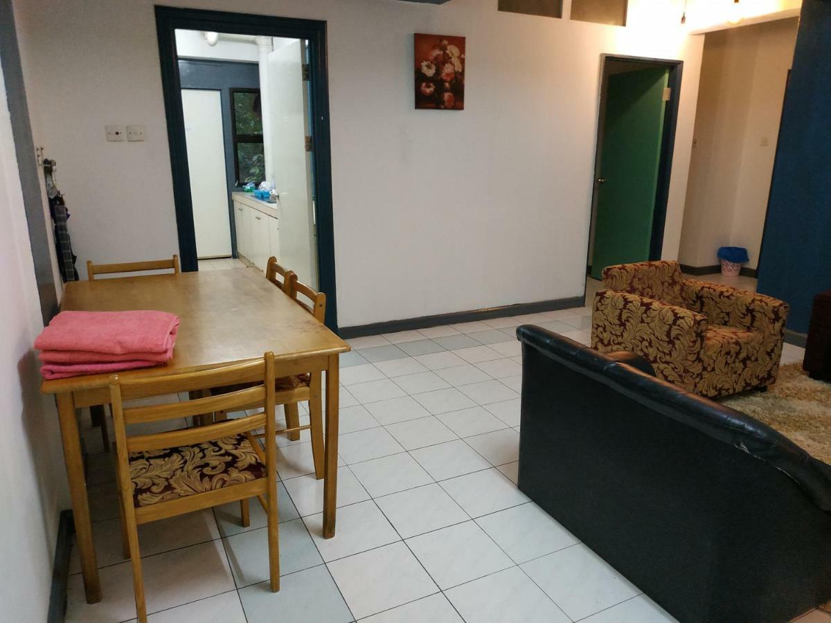 Wisma Haza Apartment Kampong Kianggeh بندر سير بيجوانا المظهر الخارجي الصورة